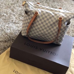Louis Vuitton hand bag